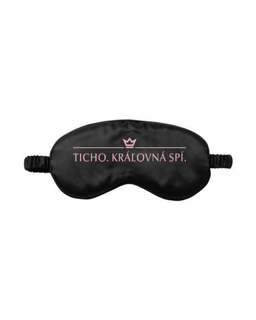Saténová maska na oči QUEEN ARRIVES s nápisom TICHO. KRÁĽOVNÁ SPÍ.